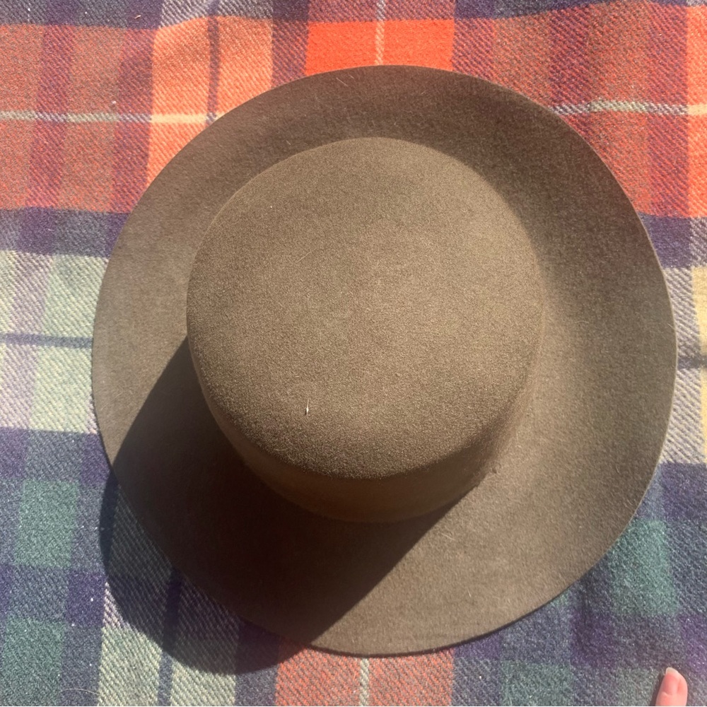 Zara Dark Brown Felted Wool Style Stylish Hat W/ Grommet Detail